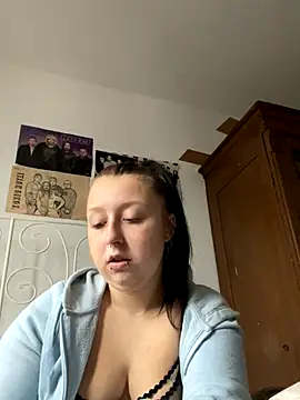 Snapshot of SweetieLina chatting on October 2025 08:11:02 AM SweetieLina online show from October 2025 08:11:02 AM