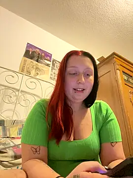 Snapshot of SweetieLina chatting on October 2025 05:14:02 PM SweetieLina online show from October 2025 05:14:02 PM