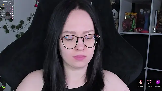 power robynn online show from October 2025 04:42:01 PM