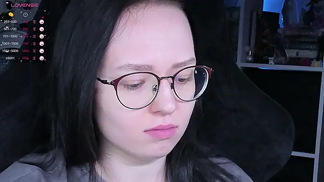 power robynn online show from November 2025 09:13:02 PM