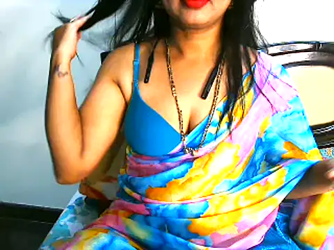 Myna95 online show from November 2025 03:15:02 PM