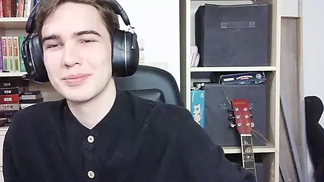 Snapshot of _Chris_Next_Door_ chatting on September 2025 03:39:01 PM  Chris Next Door  online show from September 2025 03:39:01 PM