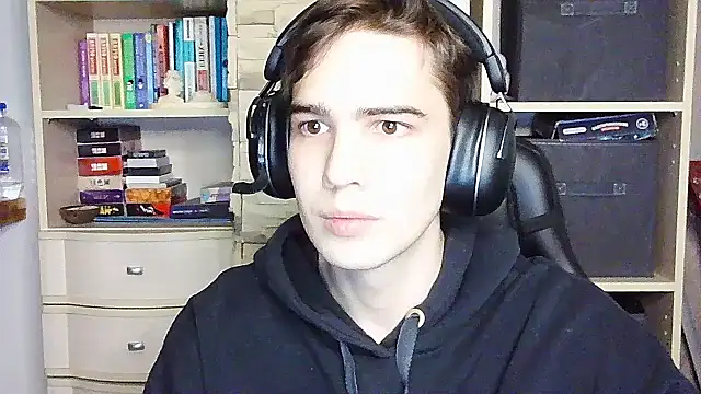 Snapshot of _Chris_Next_Door_ chatting on October 2025 04:02:01 PM  Chris Next Door  online show from October 2025 04:02:01 PM