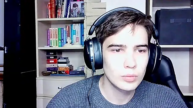 Snapshot of _Chris_Next_Door_ chatting on October 2025 03:02:01 PM  Chris Next Door  online show from October 2025 03:02:01 PM