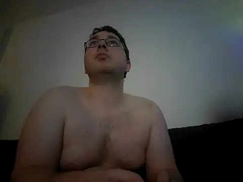 stivi2526 online show from December 2025 09:54:01 PM