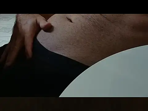 Snapshot of Garoto018 chatting on February 2026 05:33:01 PM Garoto018 online show from February 2026 05:33:01 PM