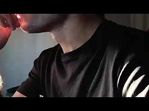 Snapshot of Garoto018 chatting on March 2026 08:46:02 PM Garoto018 online show from March 2026 08:46:02 PM