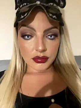 Snapshot of Diamondxoxx chatting on October 2025 08:10:01 PM Diamondxoxx online show from October 2025 08:10:01 PM