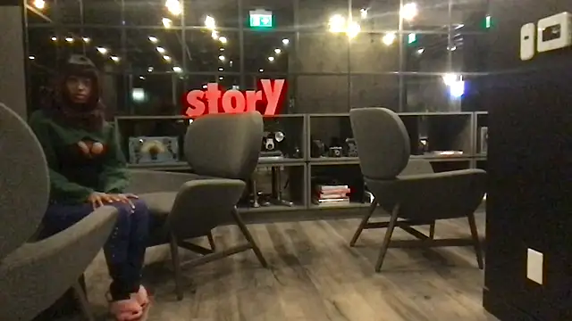 tia   fox online show from December 2025 03:14:02 AM