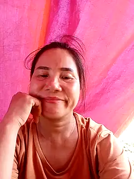 Snapshot of meomeo-baby chatting on October 2025 04:48:02 AM meomeo-baby online show from October 2025 04:48:02 AM