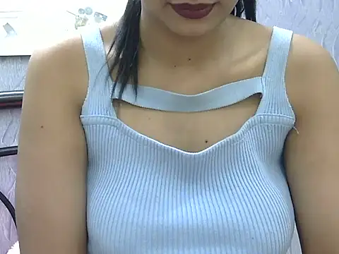 SEXY DOLL88 online show from April 2026 03:33:02 PM