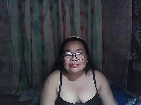 Snapshot of cris_tita chatting on March 2026 12:55:01 PM cris tita online show from March 2026 12:55:01 PM