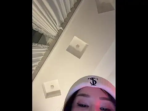 Snapshot of xiaowan_x chatting on February 2026 01:49:02 PM xiaowan x online show from February 2026 01:49:02 PM