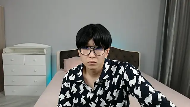 KaiChicken online show from December 2025 01:04:02 AM