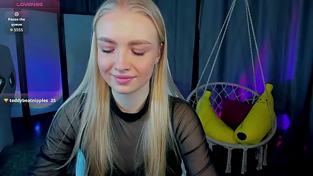 TessaGrays online show from February 2026 07:47:02 AM