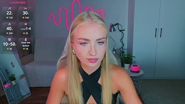TessaGrays online show from July 2026 12:41:01 PM