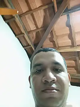 Snapshot of Roberto27051 chatting on June 2026 03:12:01 AM Roberto27051 online show from June 2026 03:12:01 AM
