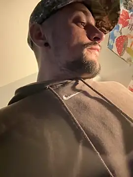 Amatueranon online show from October 2025 04:15:01 AM