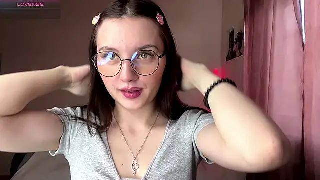 JanellHousen online show from April 2026 05:10:02 AM