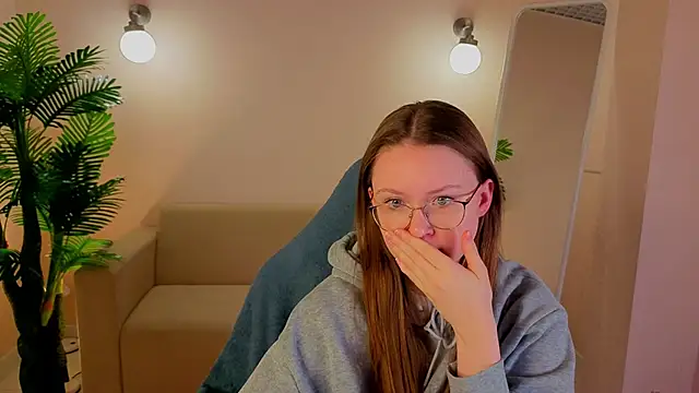 Snapshot of SirenaBlessing chatting on November 2025 03:07:01 AM SirenaBlessing online show from November 2025 03:07:01 AM