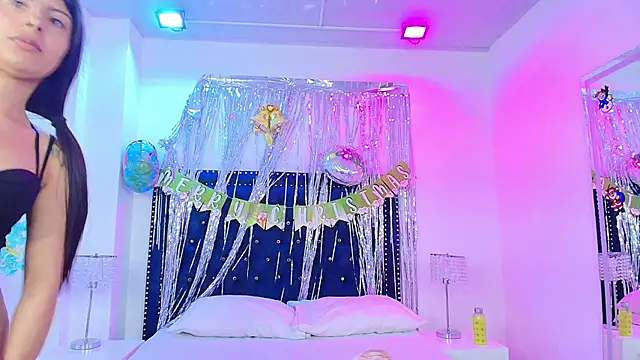 Gabriela milani online show from December 2025 07:20:01 PM