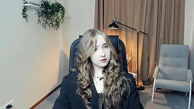 Snapshot of EasterMurry chatting on October 2025 09:50:02 AM EasterMurry online show from October 2025 09:50:02 AM