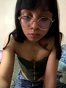 Snapshot of comepitoossss chatting on October 2025 10:18:02 PM comepitoossss online show from October 2025 10:18:02 PM