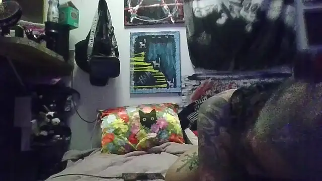 inkdhollow1 online show from March 2026 04:40:02 AM