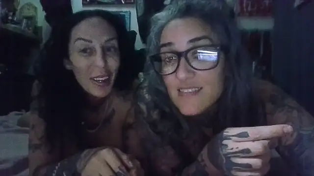inkdhollow1 online show from June 2026 07:11:01 AM