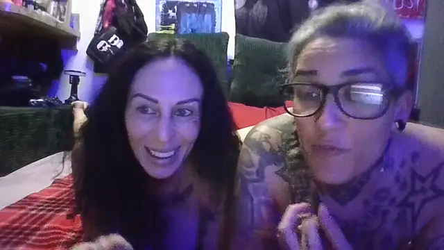 inkdhollow1 online show from June 2026 03:08:01 AM