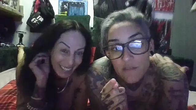 inkdhollow1 online show from June 2026 03:25:01 AM