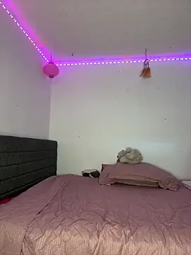 saramooon online show from April 2026 03:57:01 PM