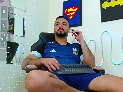 mathewv  online show from December 2025 05:50:02 AM