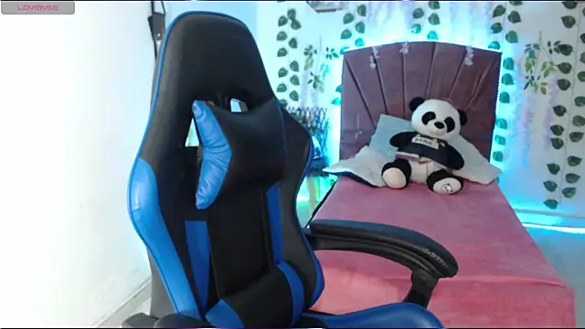 Chloe-laurent03 online show from October 2025 08:31:01 PM