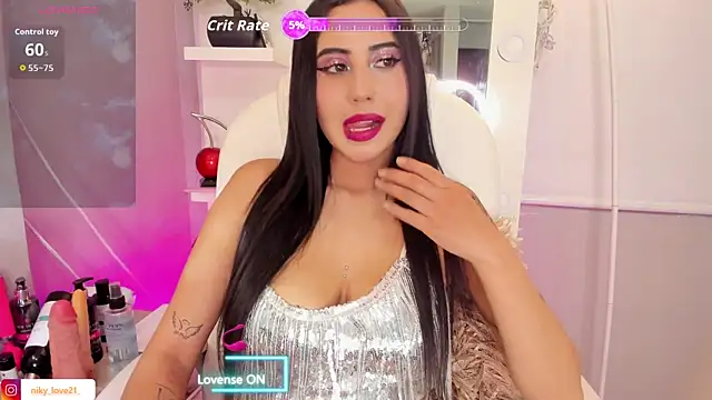 Snapshot of niky_love21 chatting on June 2026 10:48:01 PM niky love21 online show from June 2026 10:48:01 PM