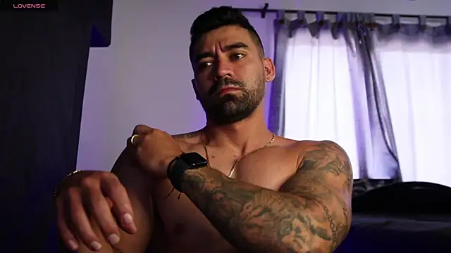 SOY MIKE online show from October 2025 02:57:02 PM