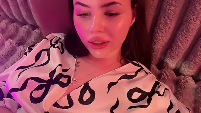AlmaryKim online show from July 2026 08:00:01 PM