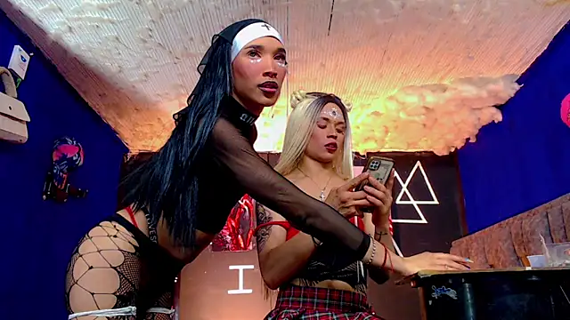 Fersexy Dolls online show from November 2025 05:09:01 AM