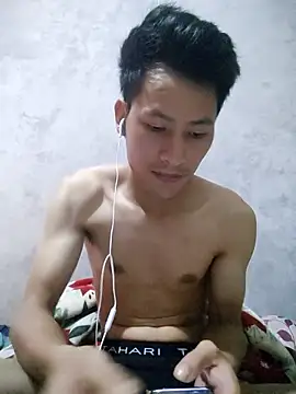 Uh-em95 online show from October 2025 04:51:01 PM