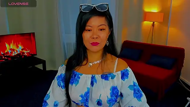 BeckySunday online show from October 2025 06:00:01 AM