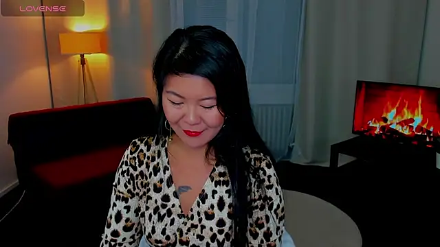 BeckySunday online show from October 2025 05:54:02 AM