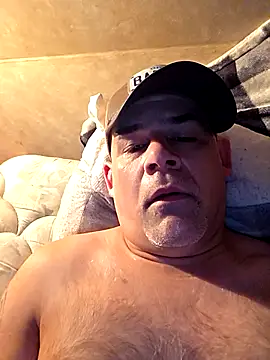 DeeBestEver online show from December 2025 06:59:02 PM