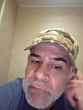 DeeBestEver online show from December 2025 06:36:01 PM