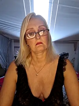 Jenny Blum online show from October 2025 08:46:01 AM