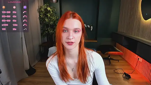 Snapshot of PollyMayer chatting on June 2026 08:58:01 PM PollyMayer online show from June 2026 08:58:01 PM