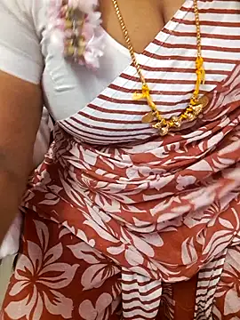 Tamil Ammani online show from November 2025 01:52:02 AM