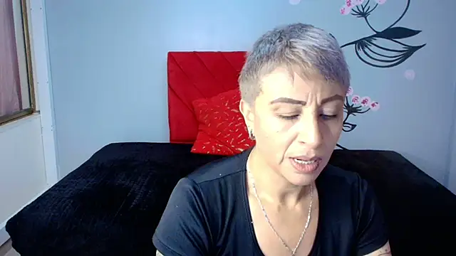 Charlotte  Gray online show from October 2025 12:22:02 PM