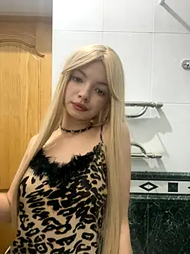  Siennaaa  online show from October 2025 08:47:01 PM