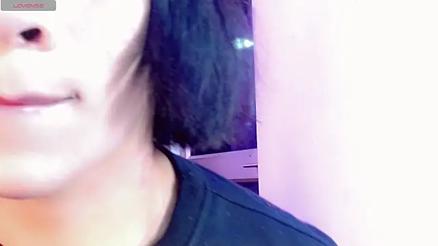 Snapshot of Daphnne_XXX chatting on November 2025 08:00:01 PM Daphnne XXX online show from November 2025 08:00:01 PM