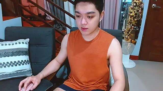 JayKarLo online show from November 2025 01:23:01 PM